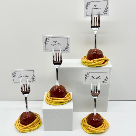 Spaghetti & Meatball Place Card Holders – Set of 4 | Handmade Sculpted Clay - Picture 5 of 12